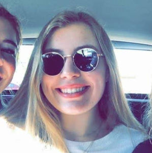 Meet your Posher, Raisa